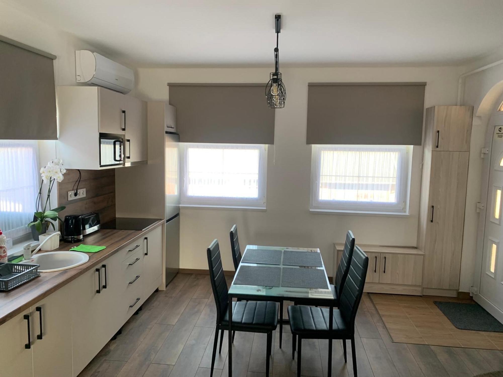 Agora Apartman Хайдусобосло Экстерьер фото